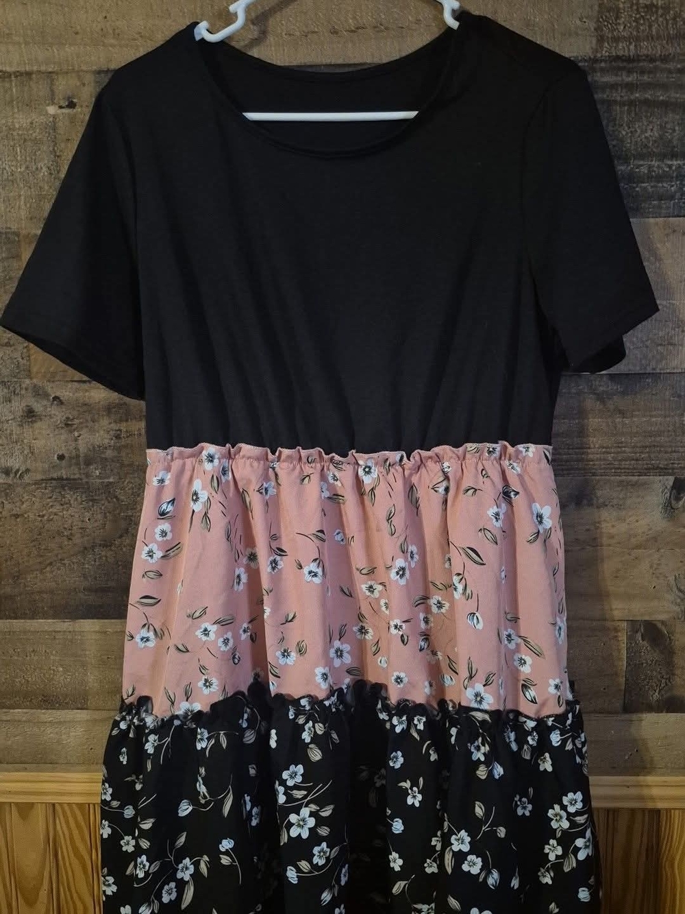 Women’s Black & Pink Floral Tiered Dress